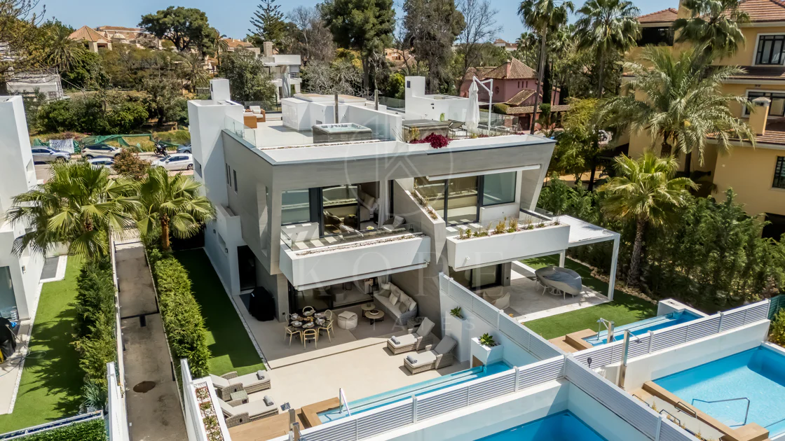 Villa pareada contemporánea exclusiva junto a la playa