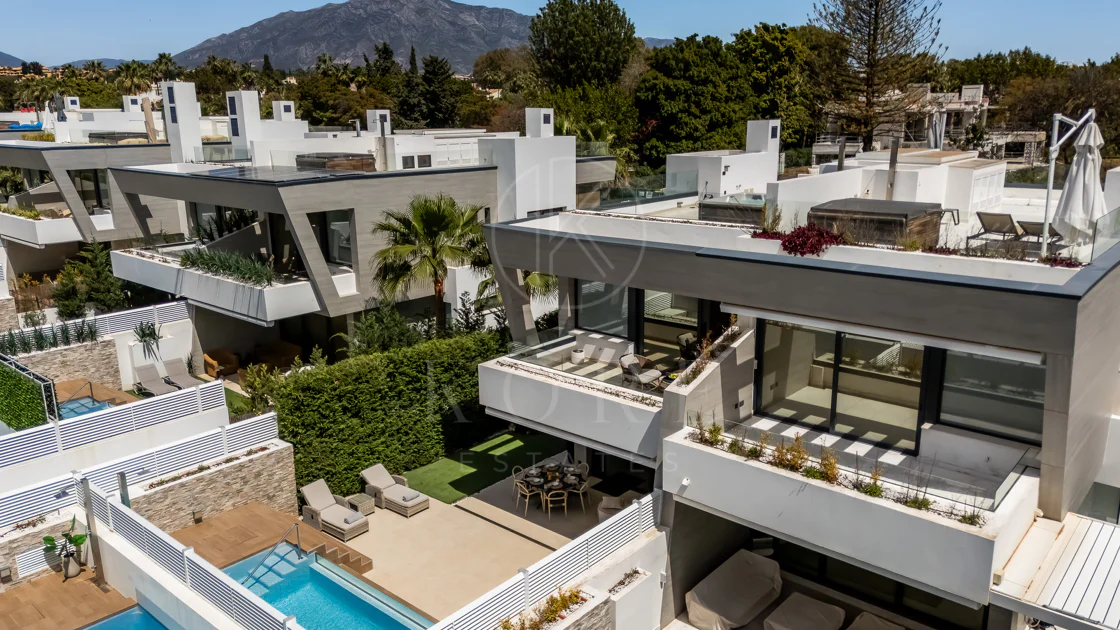 Villa pareada contemporánea exclusiva junto a la playa
