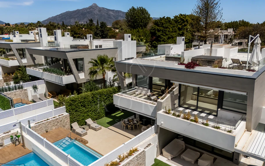 Villa pareada contemporánea exclusiva junto a la playa