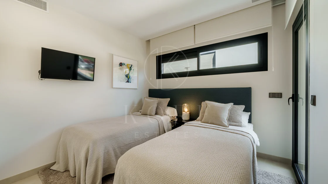 Villa pareada contemporánea exclusiva junto a la playa