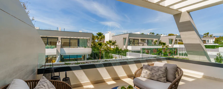 Villa pareada contemporánea exclusiva junto a la playa