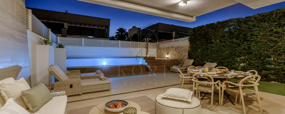 Villa pareada contemporánea exclusiva junto a la playa