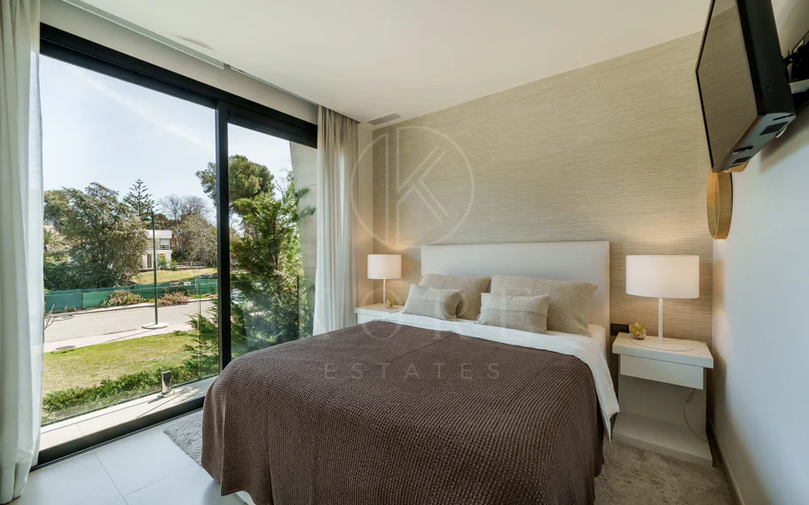 Villa pareada contemporánea exclusiva junto a la playa