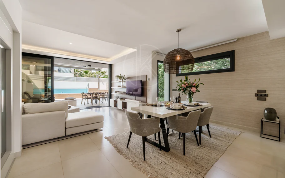 Villa pareada contemporánea exclusiva junto a la playa