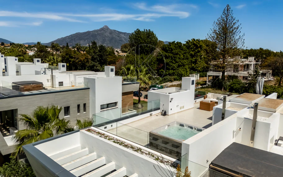 Villa pareada contemporánea exclusiva junto a la playa