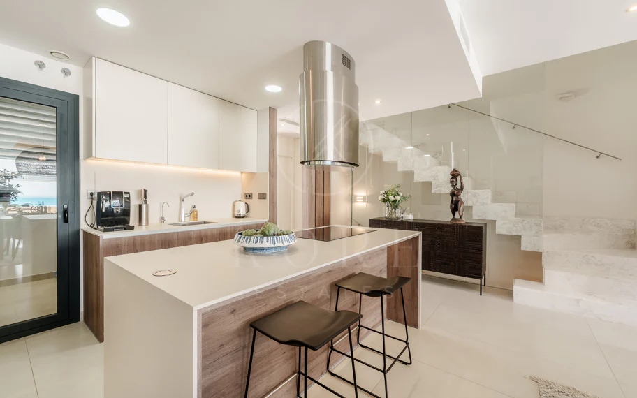 Villa pareada contemporánea exclusiva junto a la playa