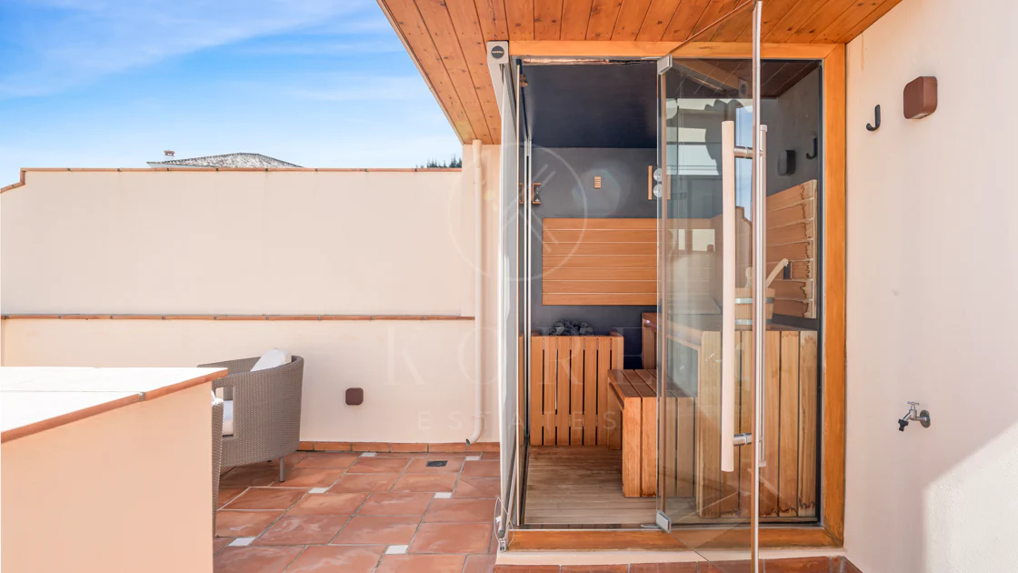 Luxury Duplex Penthouse in Los Almendros, Benahavís with Panoramic Sea Views