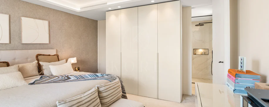 Ático Dúplex Reformado en Monte Paraíso, Milla de Oro de Marbella