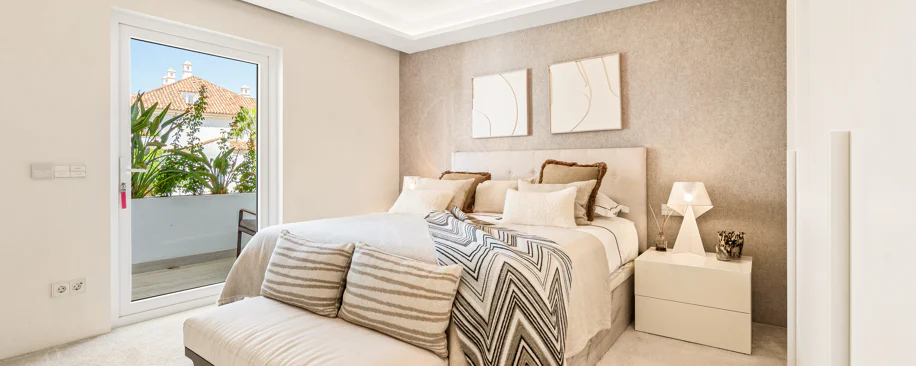 Ático Dúplex Reformado en Monte Paraíso, Milla de Oro de Marbella