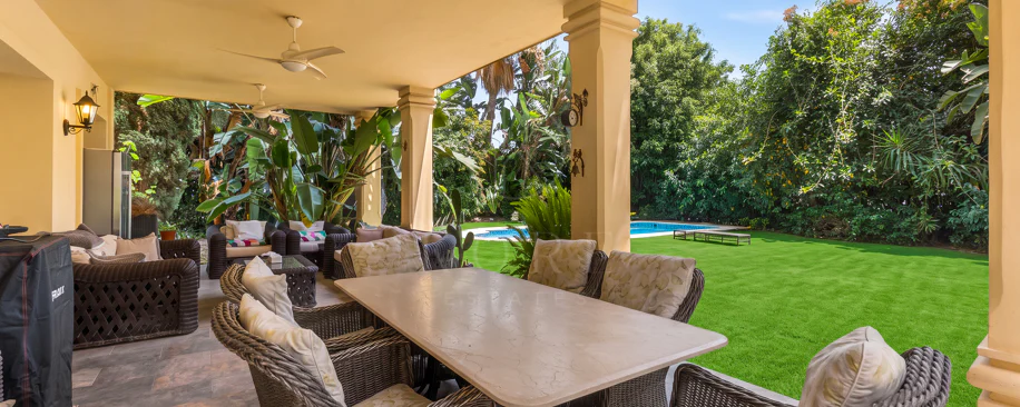 Elegant Villa For Sale in Nueva Andalucia, Marbella