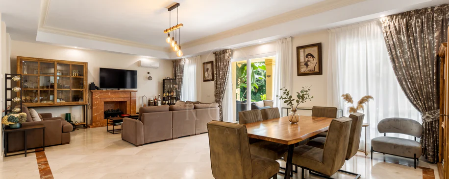 Elegant Villa For Sale in Nueva Andalucia, Marbella