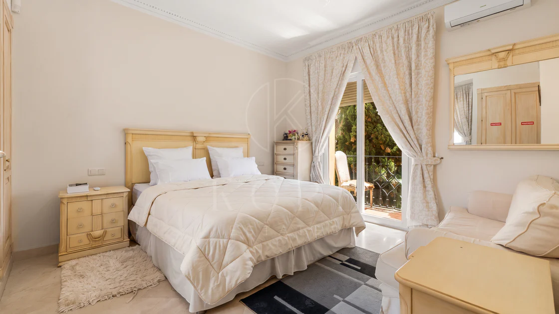 Elegant Villa For Sale in Nueva Andalucia, Marbella