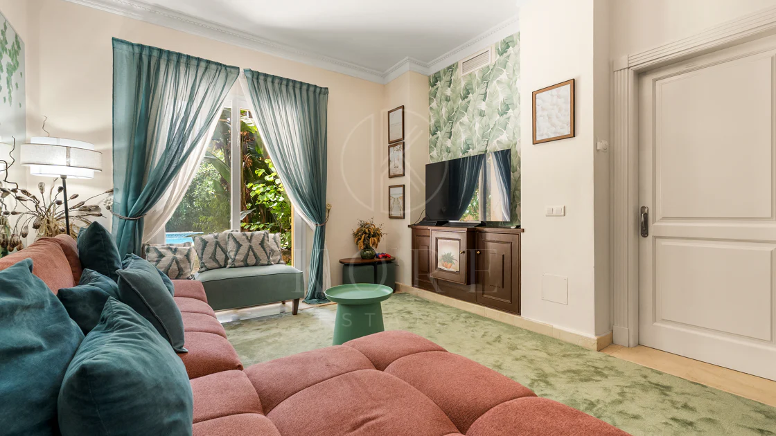 Elegant Villa For Sale in Nueva Andalucia, Marbella