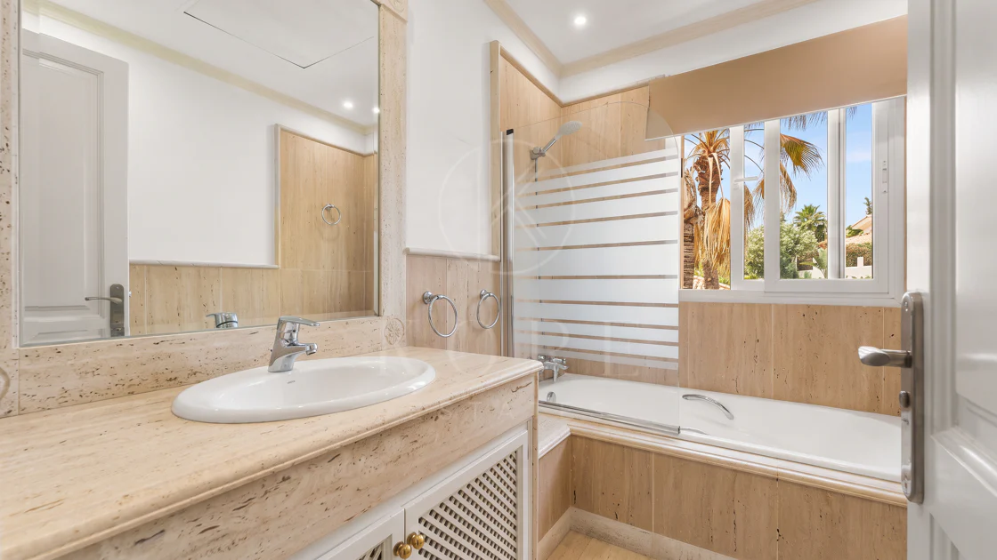 Elegant Villa For Sale in Nueva Andalucia, Marbella