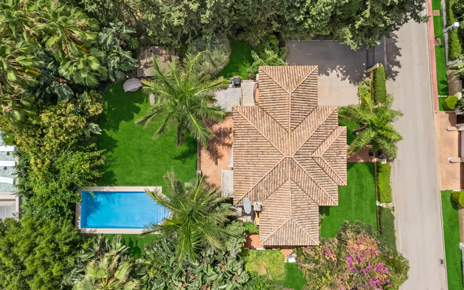Elegante Villa En Venta en Nueva Andalucia, Marbella