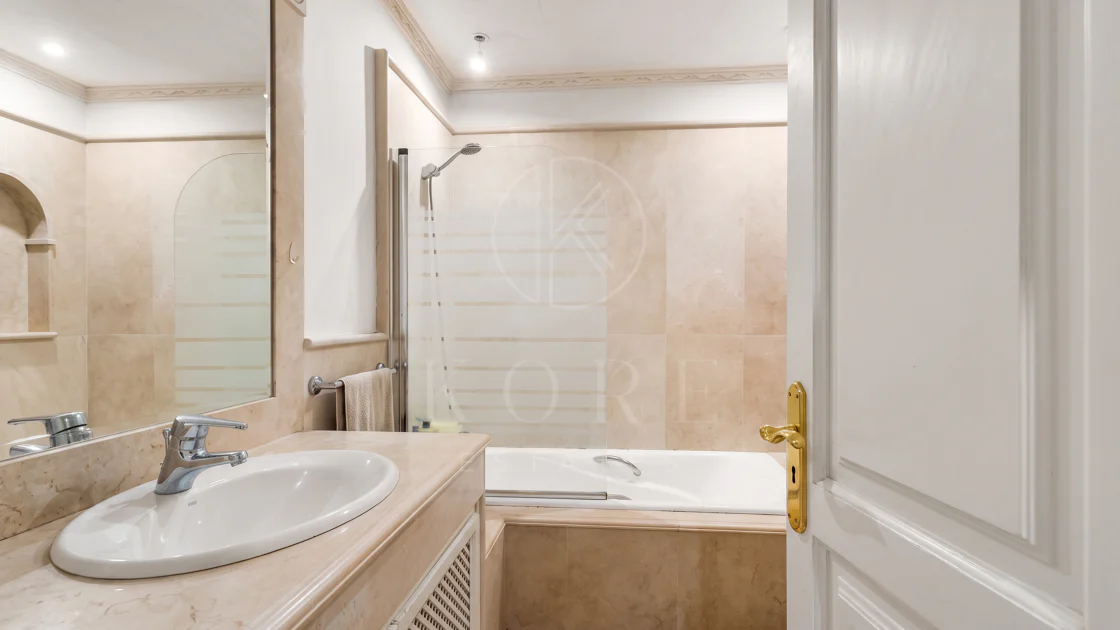 Elegant Villa For Sale in Nueva Andalucia, Marbella