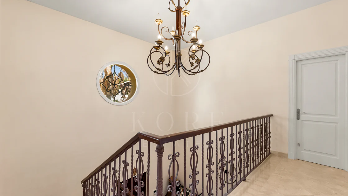 Elegant Villa For Sale in Nueva Andalucia, Marbella