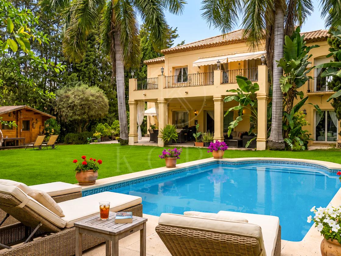 Elegant Villa For Sale in Nueva Andalucia, Marbella