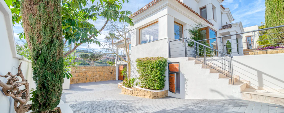 Villa con vistas al mar en La Alquería, Benahavís