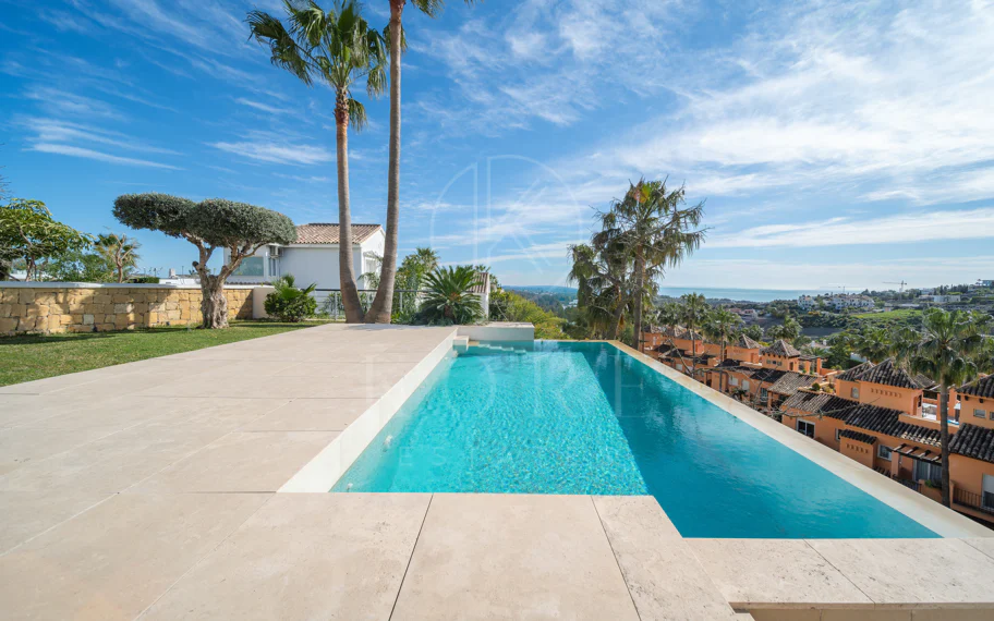 Villa con vistas al mar en La Alquería, Benahavís