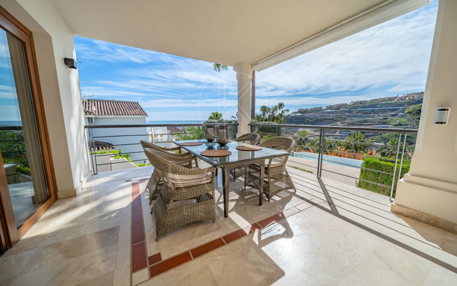 Villa con vistas al mar en La Alquería, Benahavís