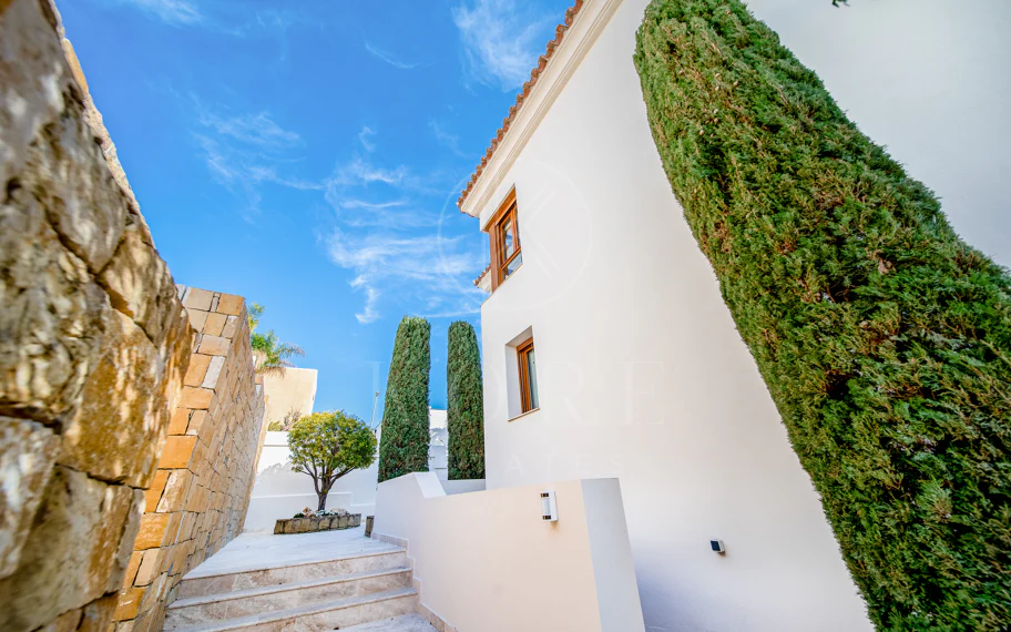 Villa con vistas al mar en La Alquería, Benahavís
