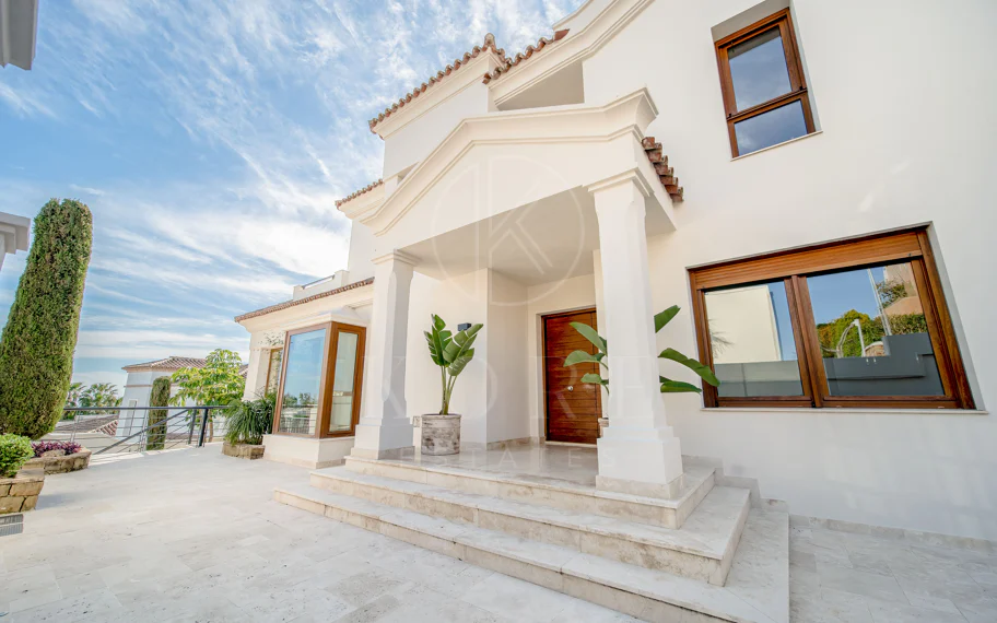 Villa con vistas al mar en La Alquería, Benahavís