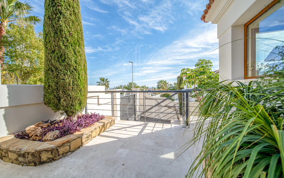 Villa con vistas al mar en La Alquería, Benahavís