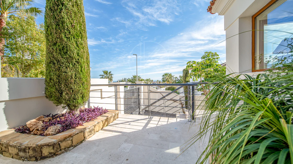 Villa con vistas al mar en La Alquería, Benahavís