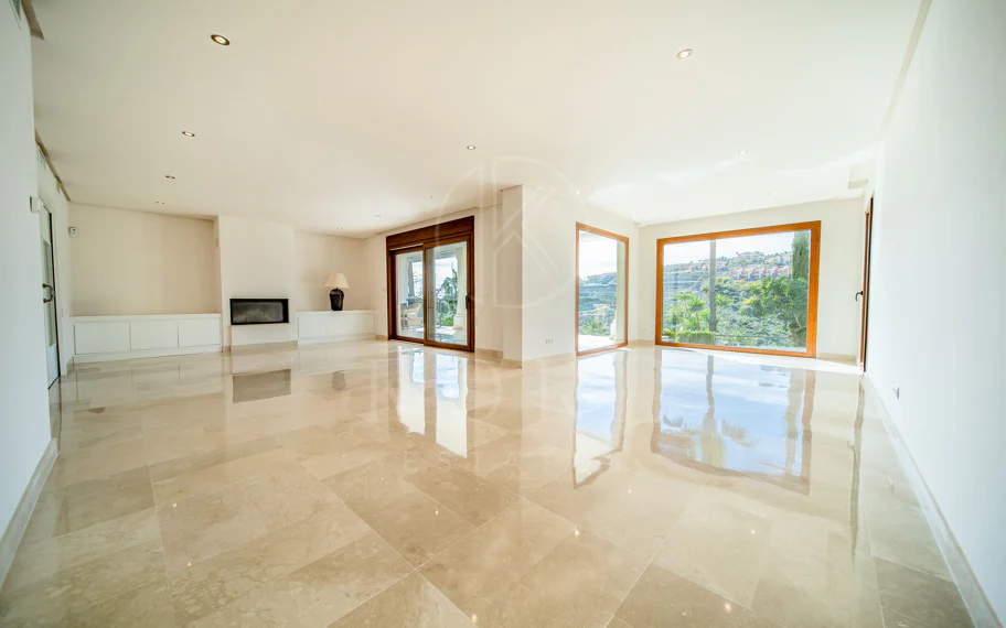 Villa con vistas al mar en La Alquería, Benahavís