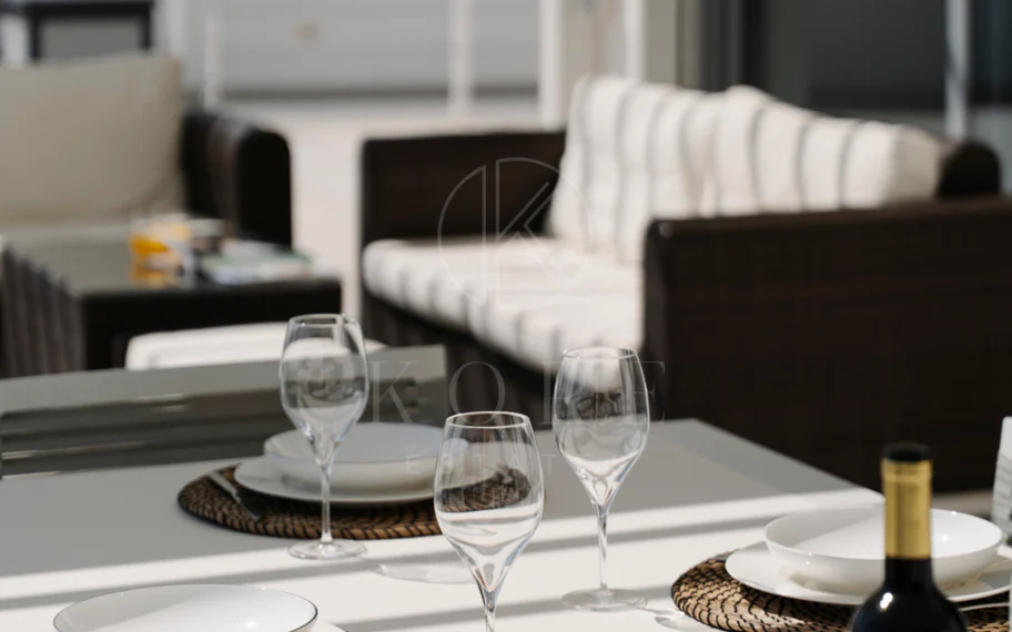 Exclusiva villa en Nueva Andalucía con vistas panorámicas