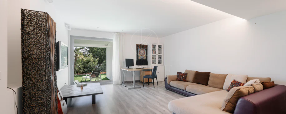 Exclusive Villa in Nueva Andalucía with Panoramic Views