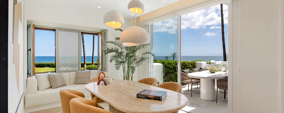 Primera Línea de Playa, Apartamento Renovado Estepona