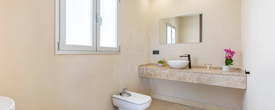 Villa en venta en El Rosario, Marbella Este