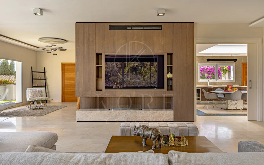 Villa en venta en El Rosario, Marbella Este