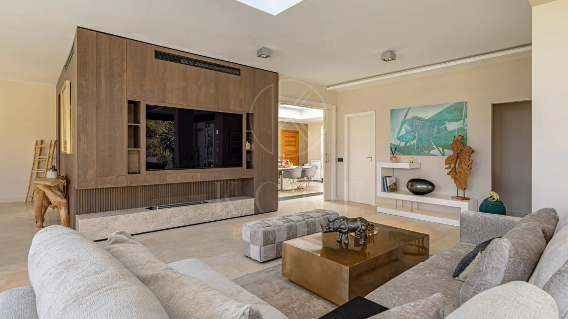 Villa en venta en El Rosario, Marbella Este