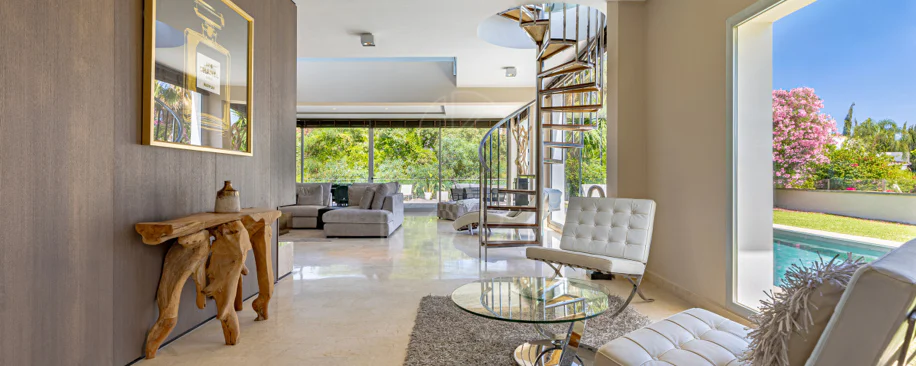 Villa en venta en El Rosario, Marbella Este