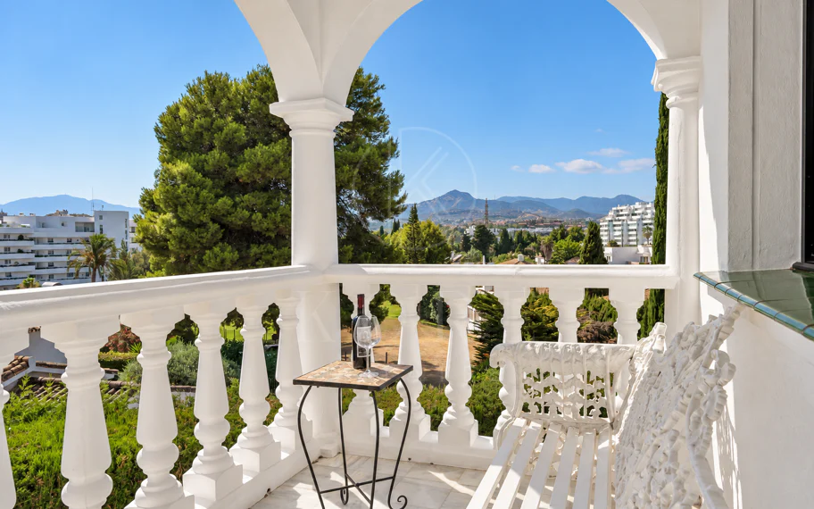 Encantadora villa andaluza en el corazón de Guadalmina