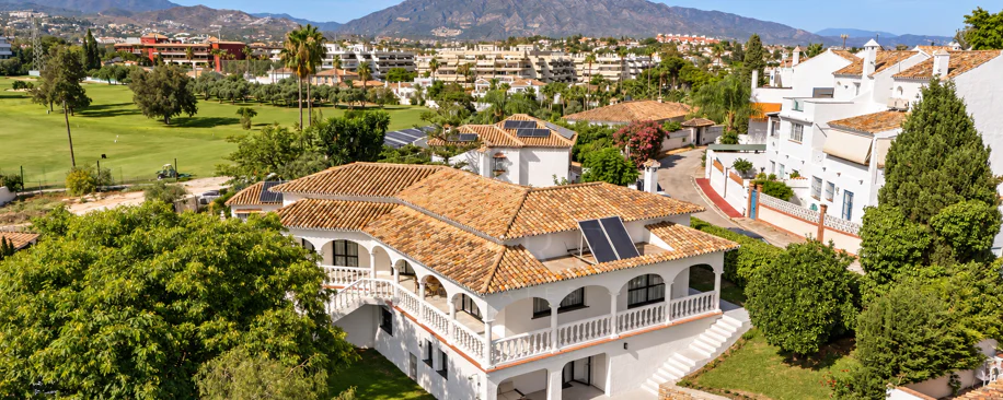 Encantadora villa andaluza en el corazón de Guadalmina