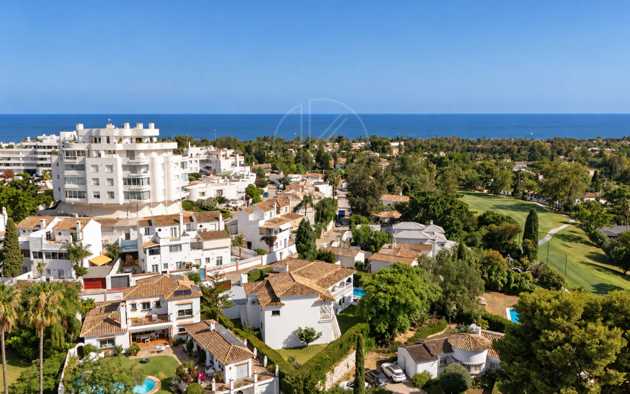 Encantadora villa andaluza en el corazón de Guadalmina