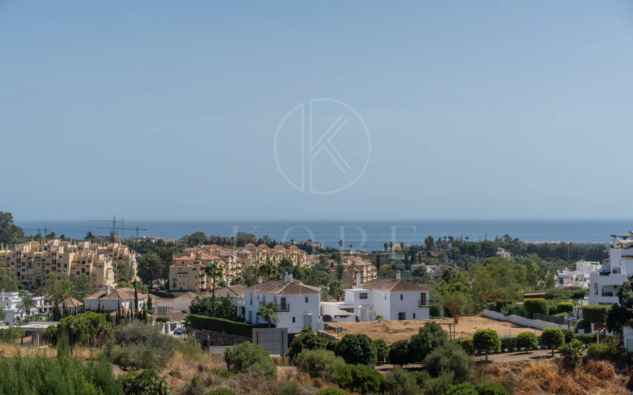 Villa Reformada con Orientación Sur y Vistas al Mar