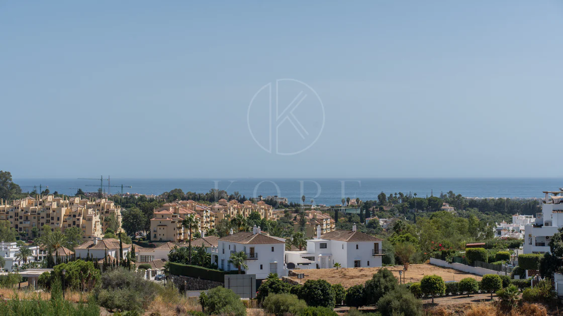 Villa Reformada con Orientación Sur y Vistas al Mar