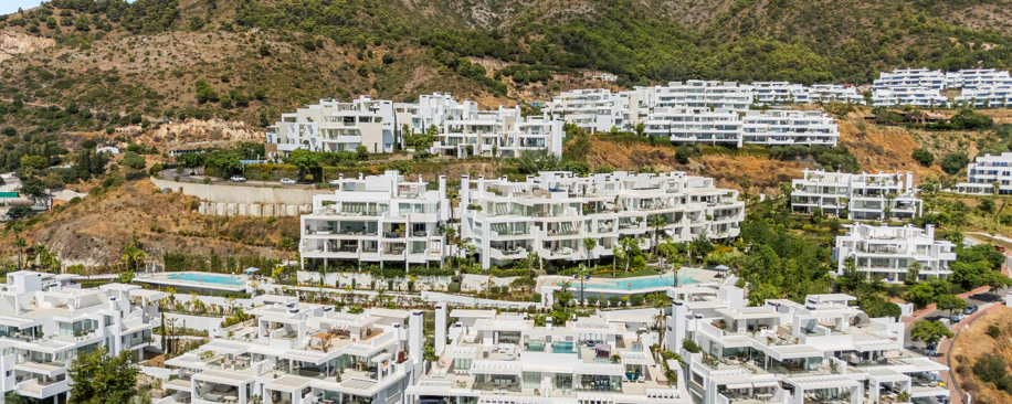 Ático Panorámico con Enorme Terraza y Vistas al Mar en Venta en Palo Alto,  Marbella