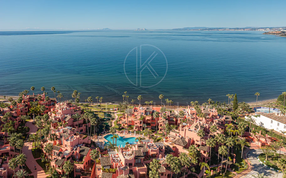 APARTAMENTO EN PRIMERA LÍNEA DE PLAYA - CABO BERMEJO - ESTEPONA