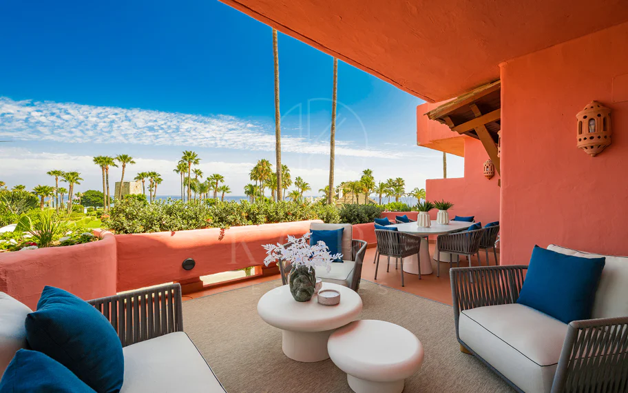 APARTAMENTO EN PRIMERA LÍNEA DE PLAYA - CABO BERMEJO - ESTEPONA