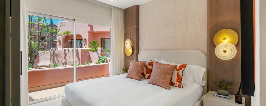 APARTAMENTO EN PRIMERA LÍNEA DE PLAYA - CABO BERMEJO - ESTEPONA