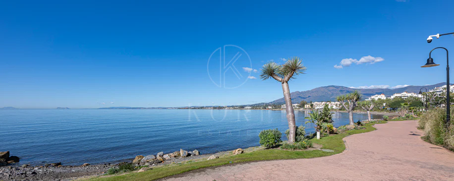 APARTAMENTO EN PRIMERA LÍNEA DE PLAYA - CABO BERMEJO - ESTEPONA
