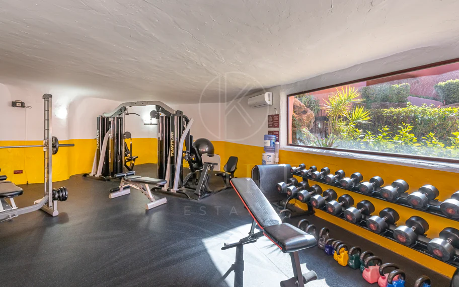 APARTAMENTO EN PRIMERA LÍNEA DE PLAYA - CABO BERMEJO - ESTEPONA