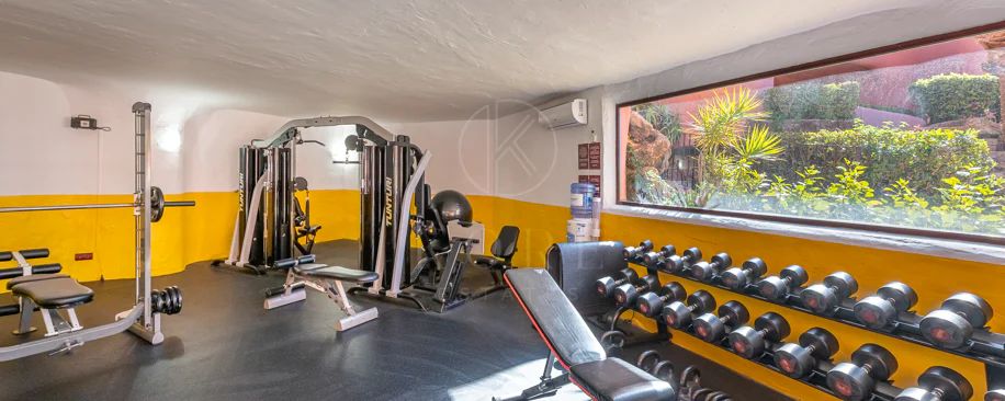 APARTAMENTO EN PRIMERA LÍNEA DE PLAYA - CABO BERMEJO - ESTEPONA