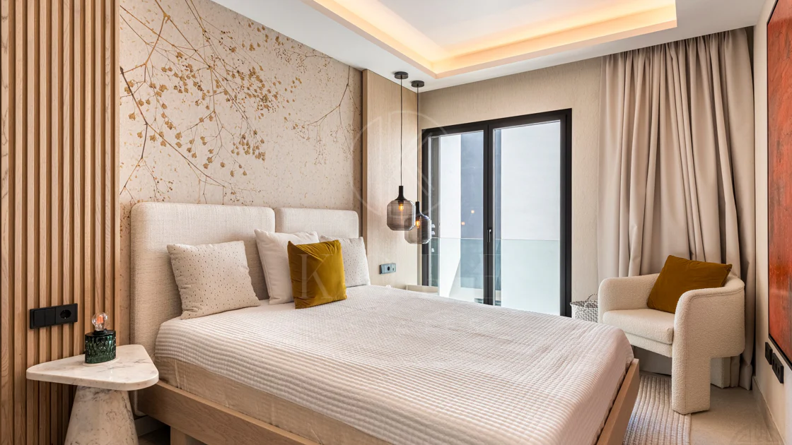 THE ISLAND, Estepona — Exclusiva Residencia de Obra Nueva con Vistas al Mar y a la Montaña
